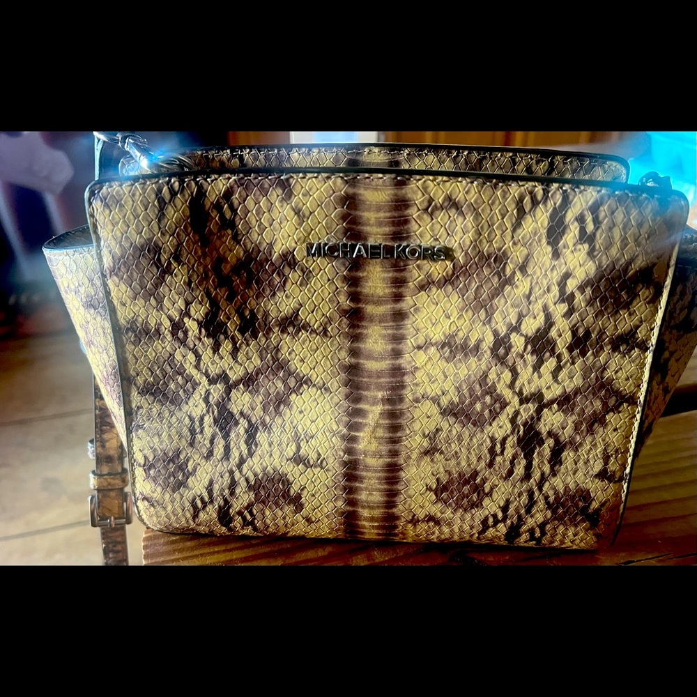 Michael Kors purse